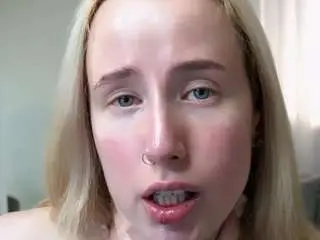 Cassiekelman  live sex cam