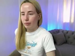 Cassiekelman  live sex cam