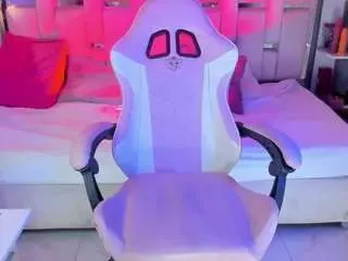 Cataleyaglow  live sex cam