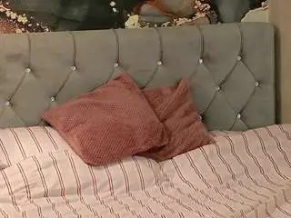 Luvellia  live sex cam