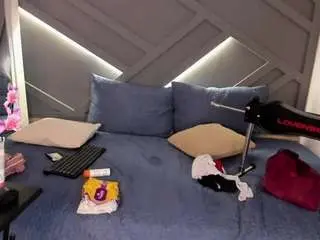 Scaarleett11  live sex cam