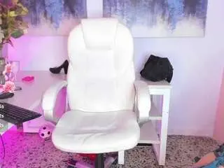 Scaarleett11  live sex cam