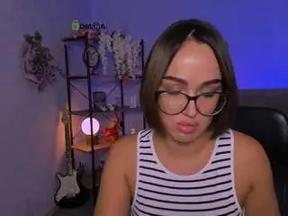 Baby-hotte  live sex cam