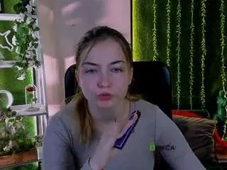Baby-hotte  live sex cam