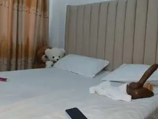 Darkpearl8  live sex cam