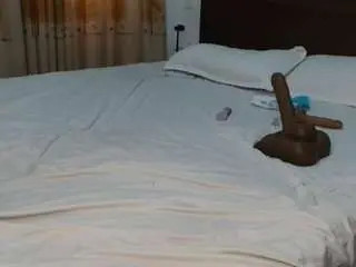 Darkpearl8  live sex cam