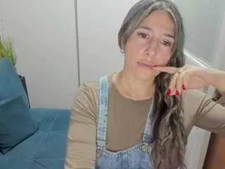 Penelope47  live sex cam