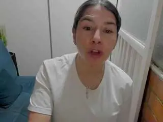 Penelope47  live sex cam