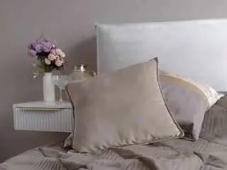 Sensual-goddesss  live sex cam
