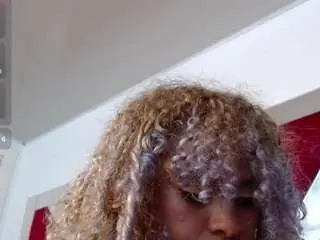Curly-marshall  live sex cam