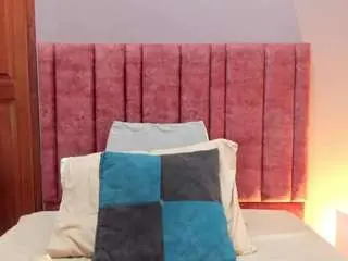 Freyacameroon  live sex cam