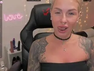 Lerika-moore  live sex cam