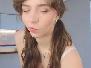 Ottiliealder  live sex cam