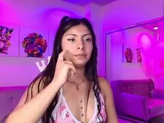 Leia-laurent  live sex cam