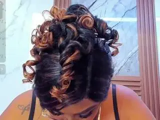 Hannymansonh  live sex cam