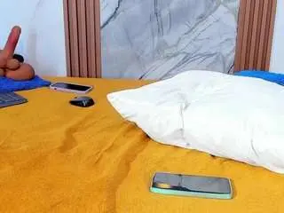 Hannymansonh  live sex cam