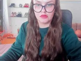 Kamillamoro  live sex cam