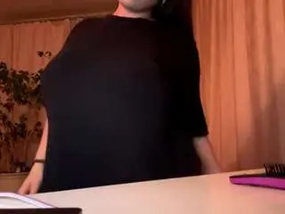Keniafoulds  live sex cam