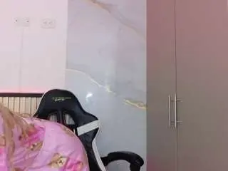 Sami-lovee  live sex cam