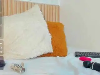 Sami-lovee  live sex cam