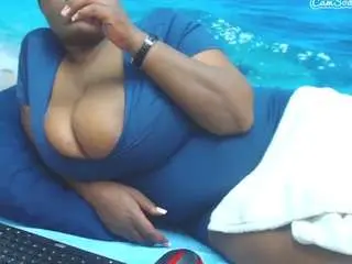 Sexyboobs44dd  live sex cam