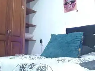 Antonella-pink  live sex cam