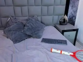 Aurelia-walker  live sex cam