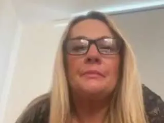 Maturedelight  live sex cam