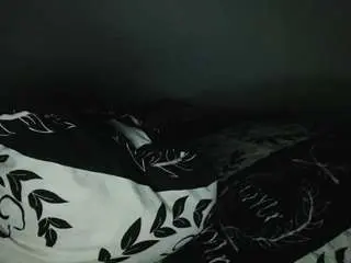 Milfnaughtyy  live sex cam