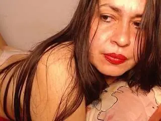Milfnaughtyy  live sex cam