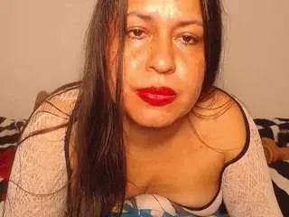 Milfnaughtyy  live sex cam