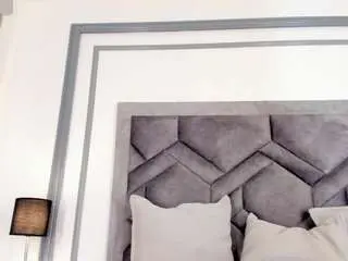 Tahliamoreau  live sex cam