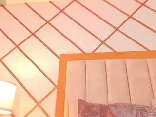 Tahliamoreau  live sex cam