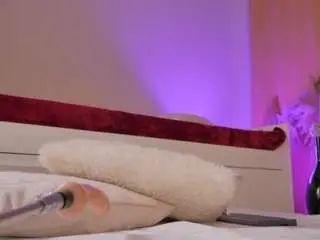 Zenyatheress  live sex cam