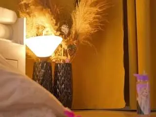 Zenyatheress  live sex cam