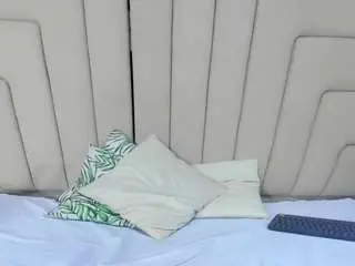 Megan-hally  live sex cam