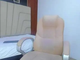 Megan-hally  live sex cam