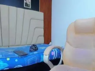 Megan-hally  live sex cam