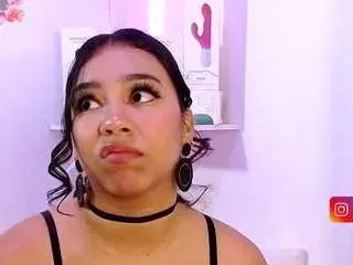 Sofiabooty  live sex cam