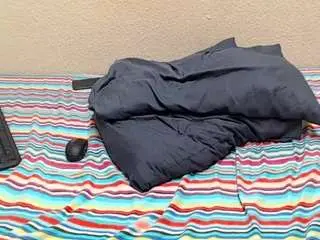 Busty42ddza  live sex cam