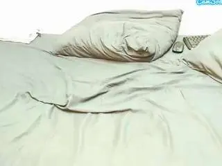 Busty42ddza  live sex cam