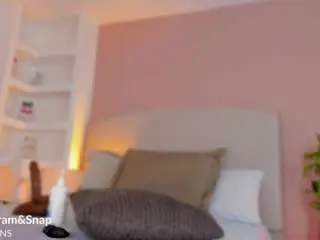 Maddy-hot  live sex cam