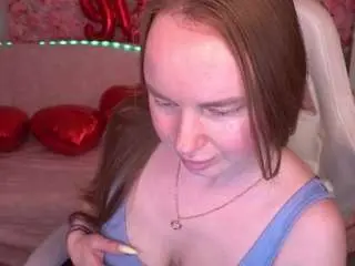 Miaredfox  live sex cam