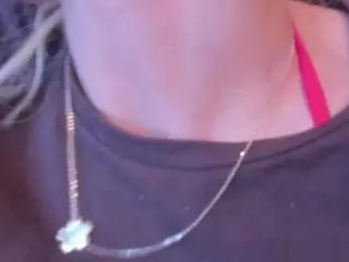 Nikollmonroy  live sex cam