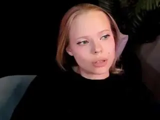 Lucyloy  live sex cam