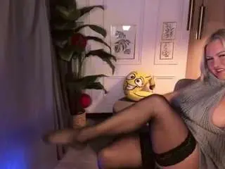 Yolandakiss  live sex cam