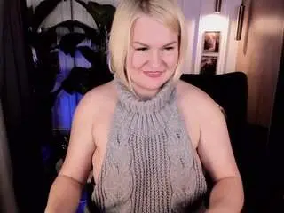 Yolandakiss  live sex cam