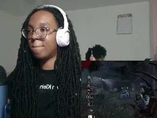 Itstaylorofficial  live sex cam