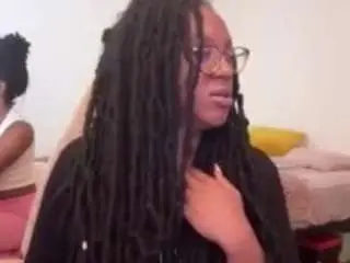 Itstaylorofficial  live sex cam