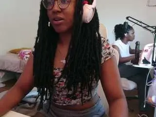Itstaylorofficial  live sex cam